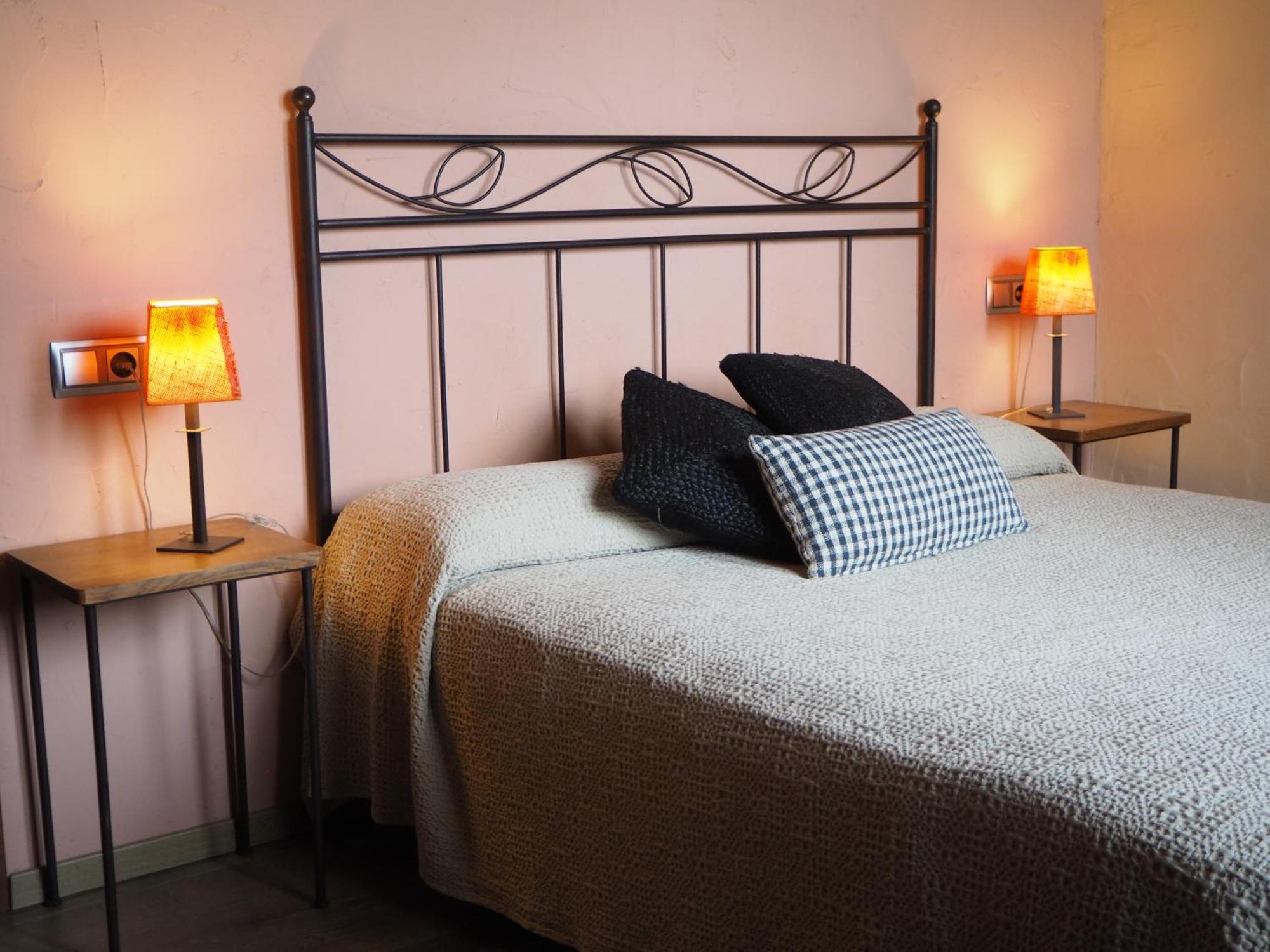 Ca L'Estamenya Guest House Perafita ภายนอก รูปภาพ