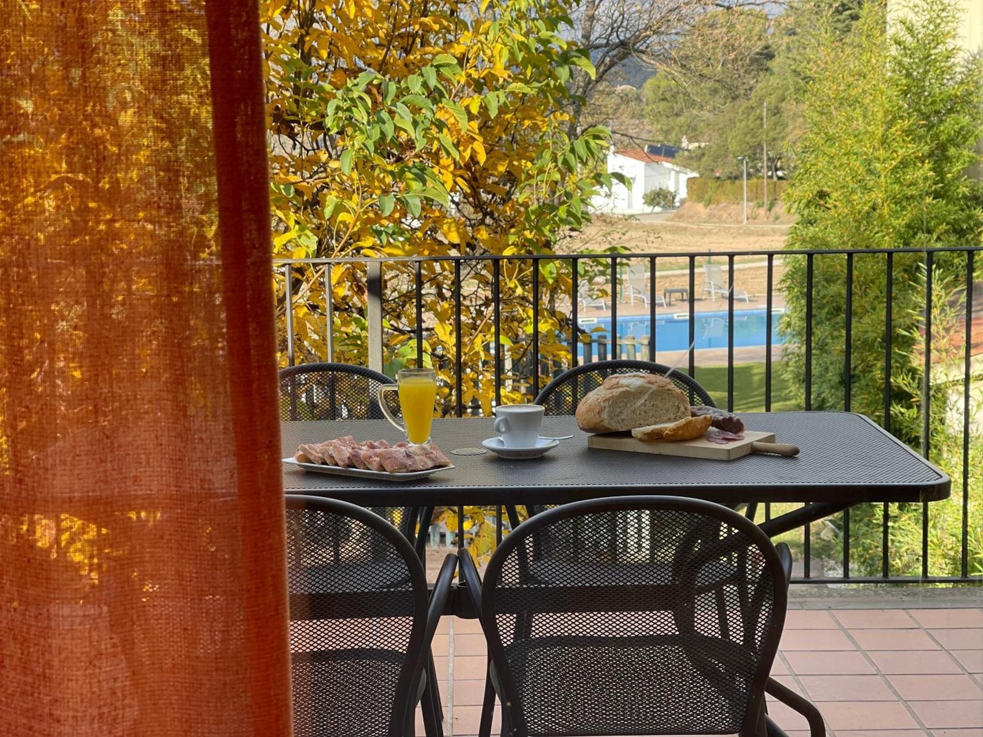 Ca L'Estamenya Guest House Perafita ภายนอก รูปภาพ